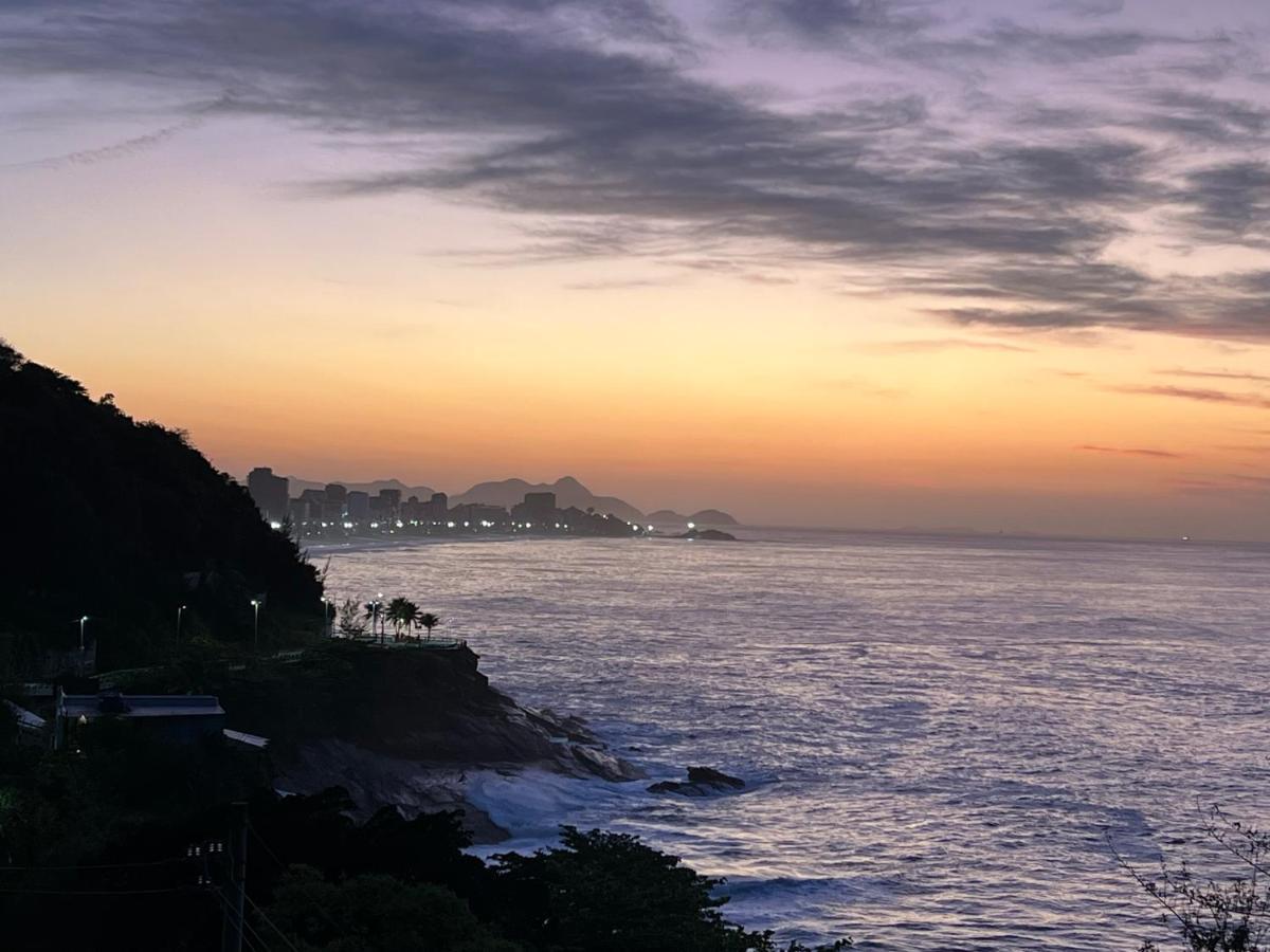 Ocean View House Of Zepp - Good Neighbourhood, 5 Minute Walk To The Beach, Stunning Sunrise Views Rio de Janeiro Zewnętrze zdjęcie